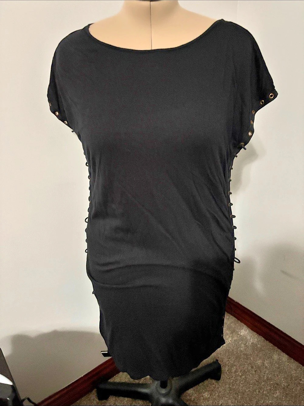 Black Side-Lace Short Sleeve Top